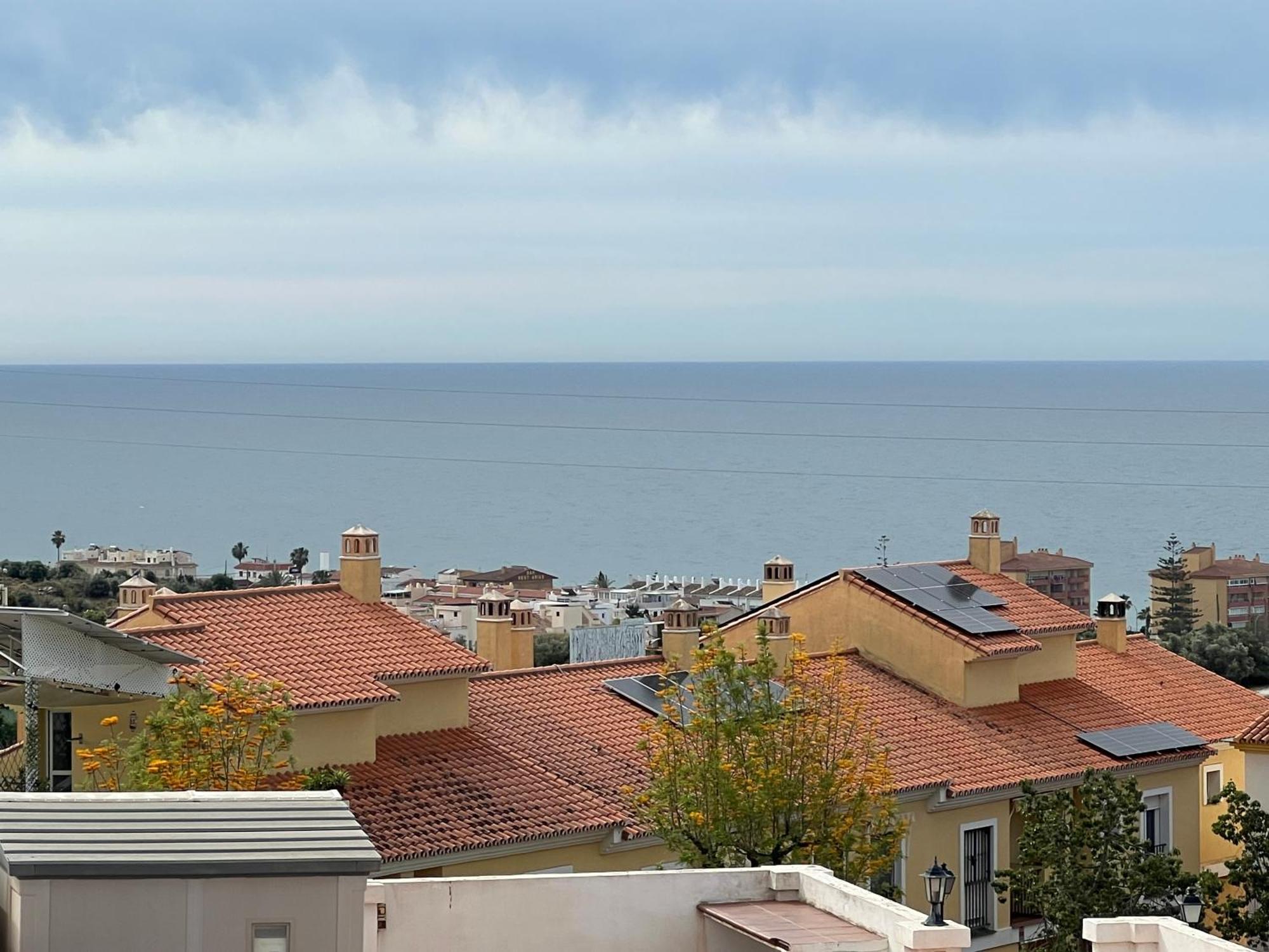 El Atico Con Vistas Al Mediterraneo Parking Y Piscina 6P Rincon de la Victoria Exterior photo